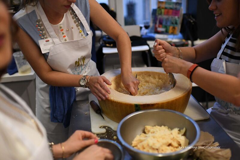 carving-parmigiano-reggiano