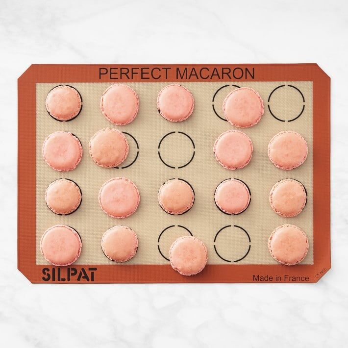 Best Baking Gifts silicone perfect macaron mat